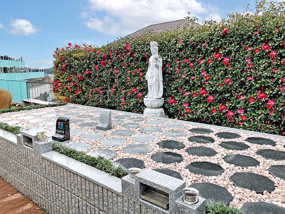 清水ヶ丘さざん華樹木葬墓地(横浜市南区)の費用・販売中区画・口コミ