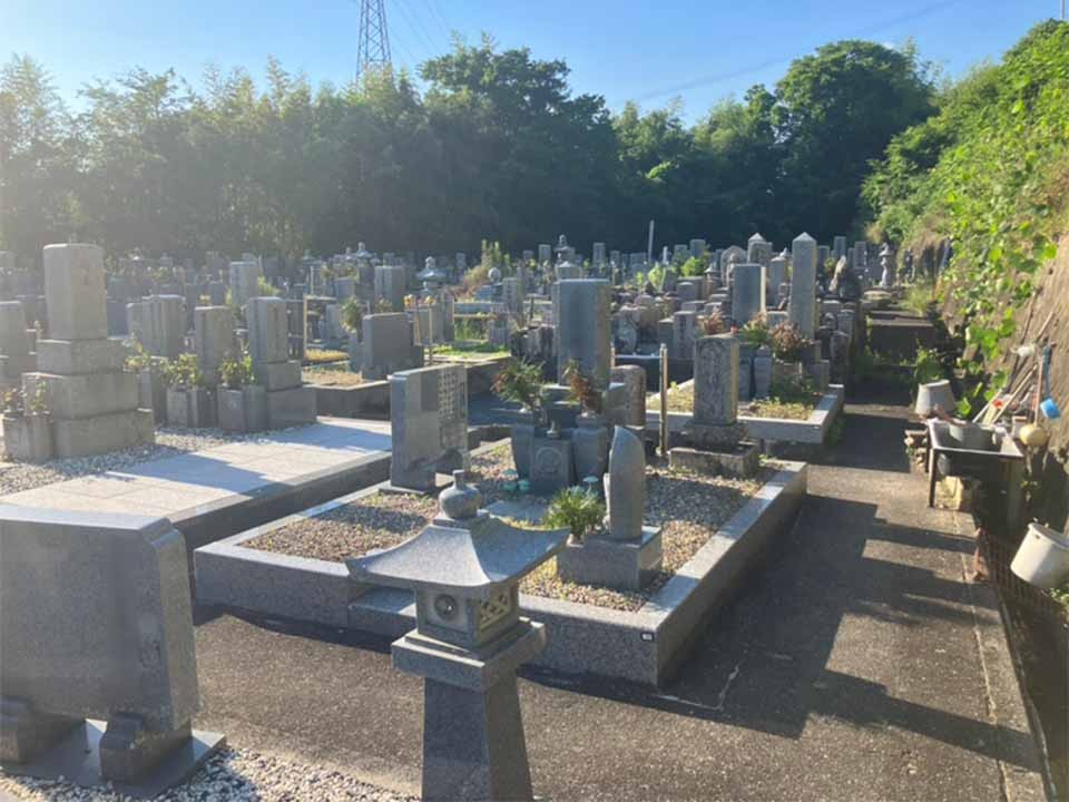 紀の川市営 小坂墓地(紀の川市)の費用・口コミ・アクセス｜無料