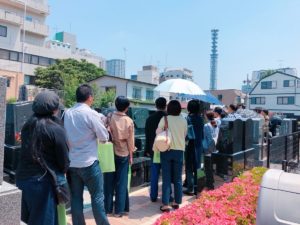 シムティエール外苑の見学風景